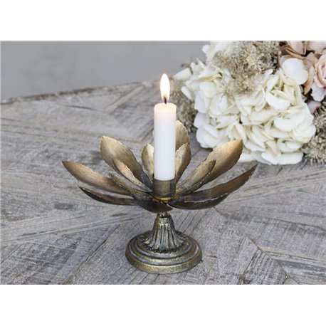 Candlestick w. leaves