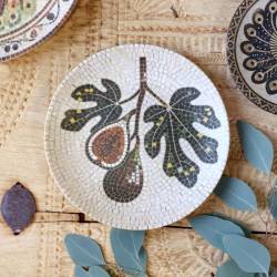 Taca Chartres w mozaice z figami