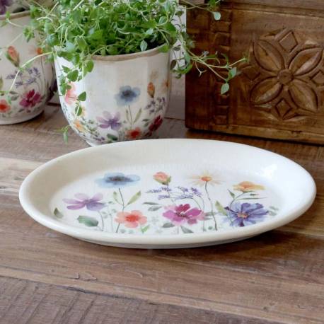 Taca Fleurville z dzikimi kwiatami