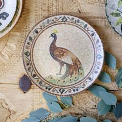 Taca Chartres w mozaice z pawiem