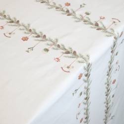 Aix Tablecloth w. garland